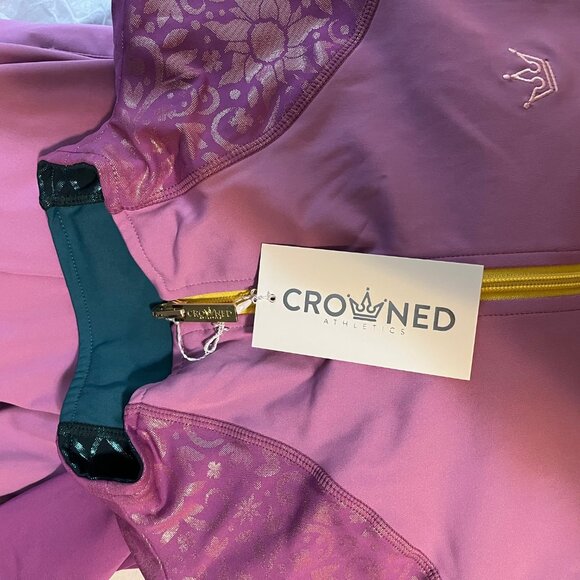 Crowned Athletics - Golden Fate - Reversible Jacket - NWT - XXL - Disney Tangled - Picture 12 of 15